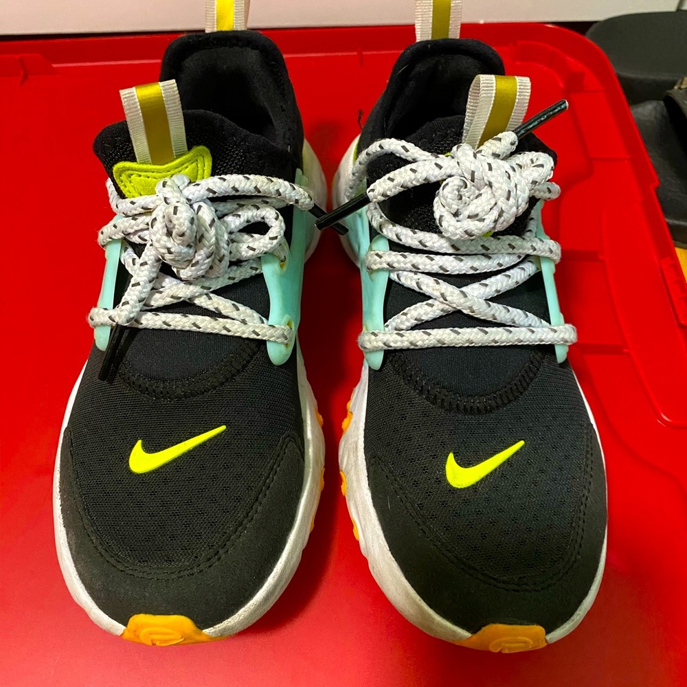 Boys nike presto